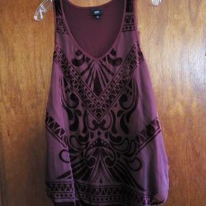 Velvet accents tank top.